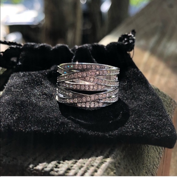 💎1 LEFT💎🎉HOST PICK🎉 - Picture 5 of 6